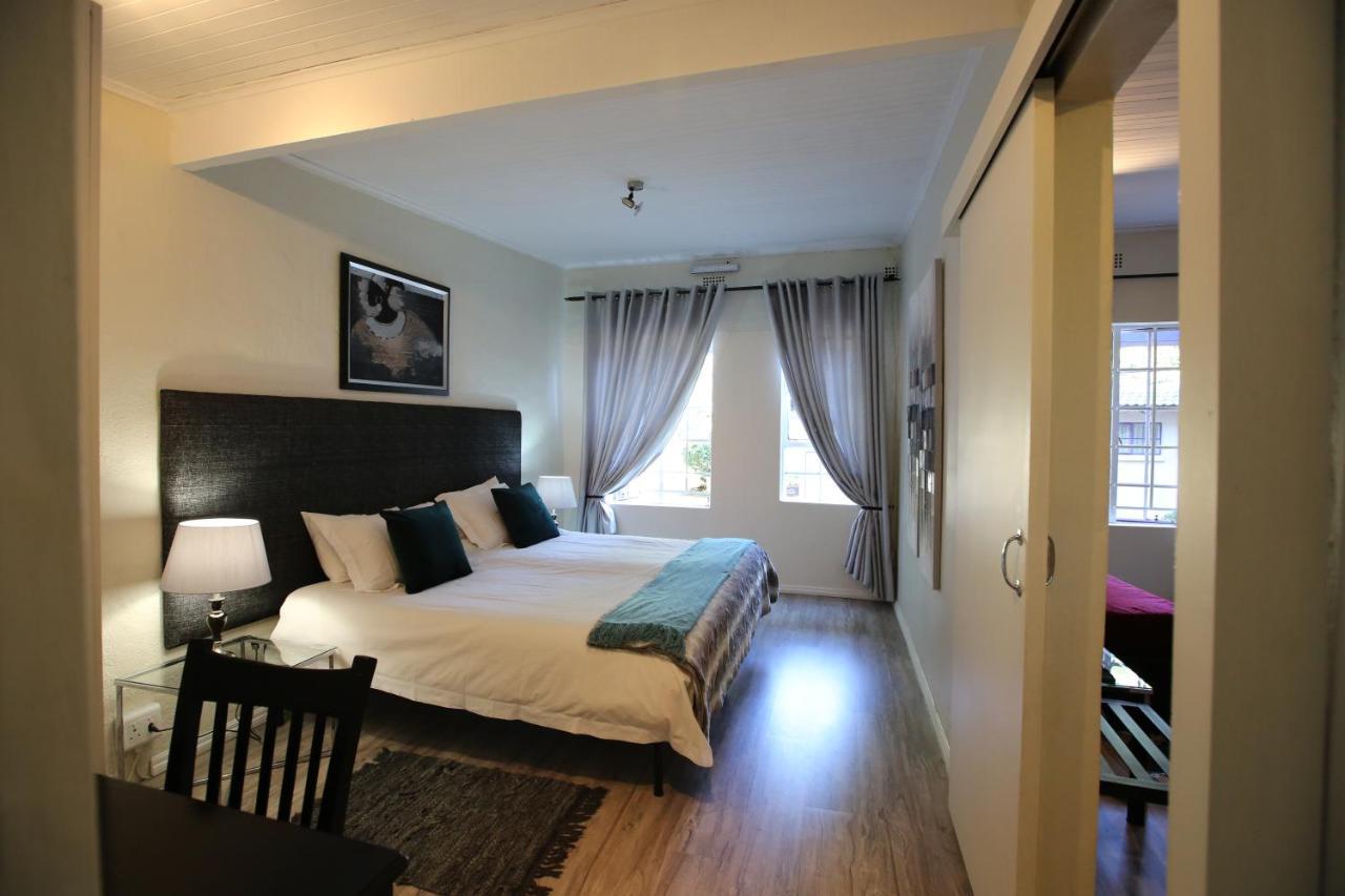 Hotel Big Tree Midrand Exterior foto