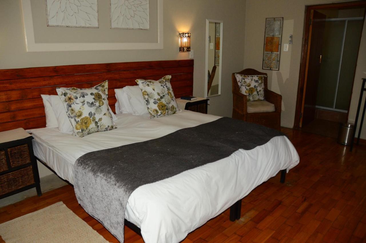 Hotel Big Tree Midrand Exterior foto